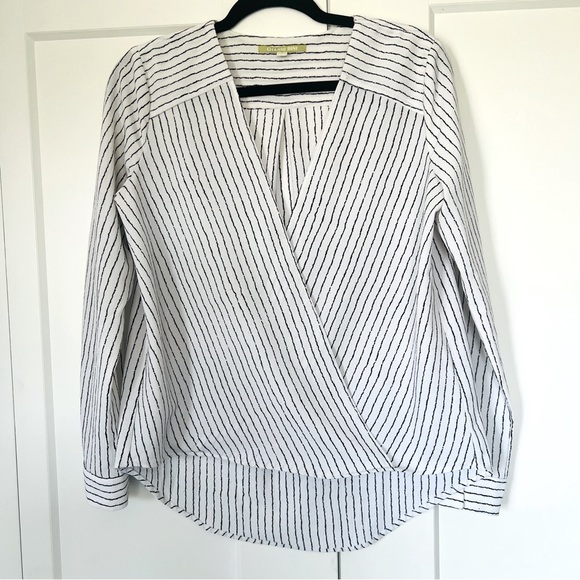 Gianni Bini Striped Wrap Long Sleeve Top Size Small - Picture 1 of 8